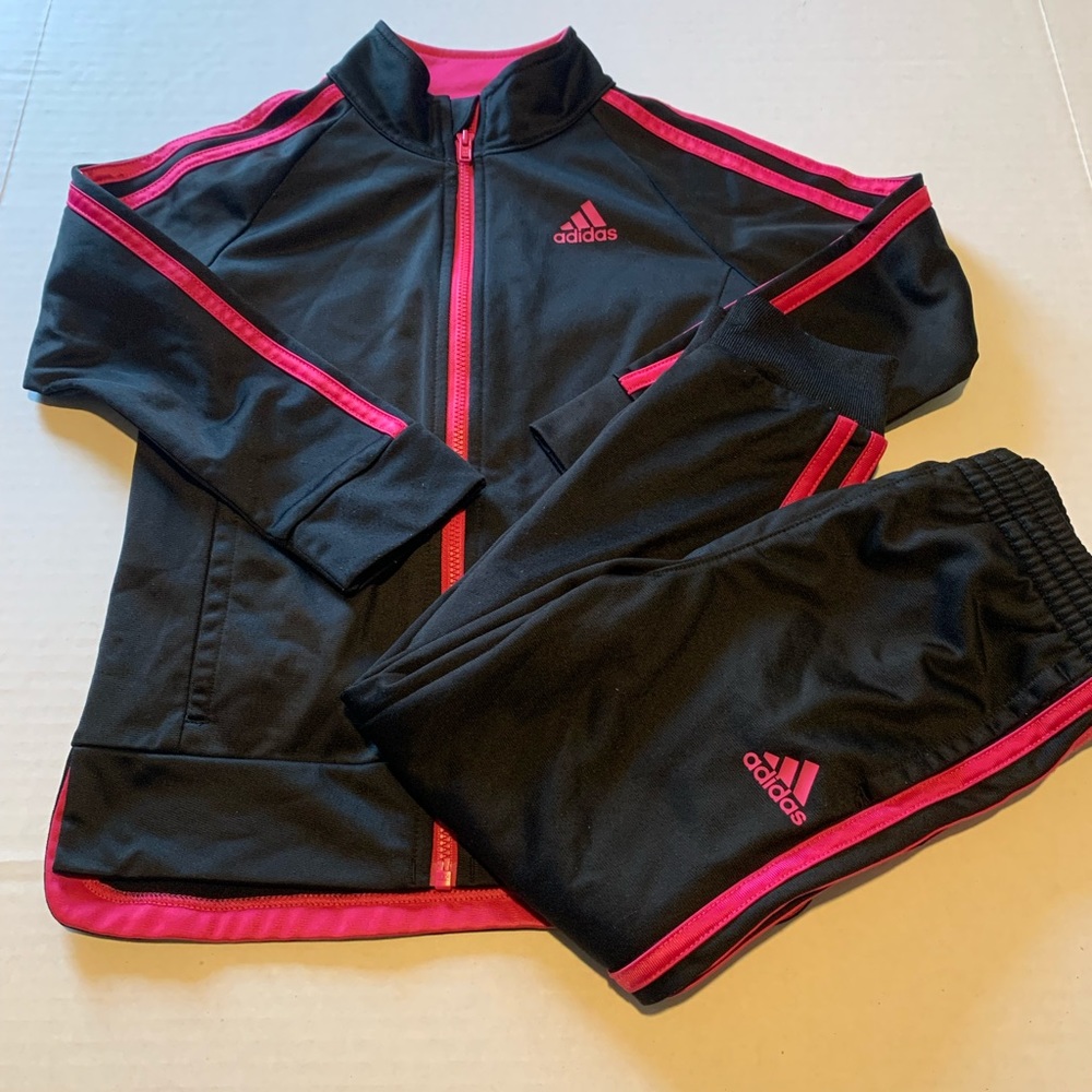 EUC adidas Track Suit Size: 5